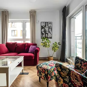 https://charming-apt-close-to-the-center.warsawhotelspoland.com